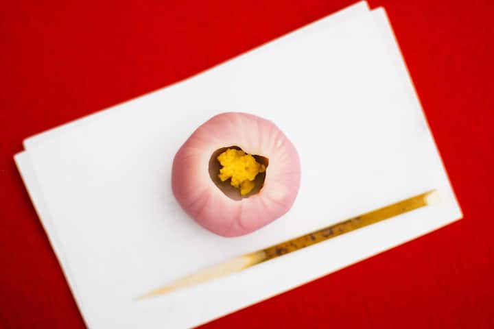 Make wagashi and enjoy tea