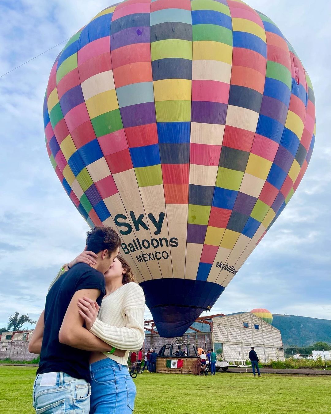 Teotihuacan Balloon Flight with Transportation from Mexico City