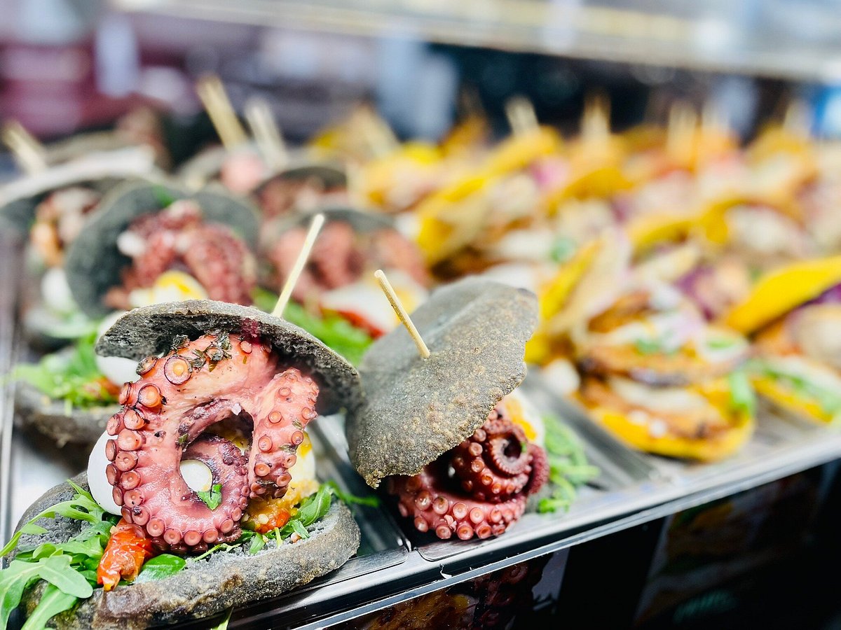 Bari Street Food Tour with a Local - Full Meal