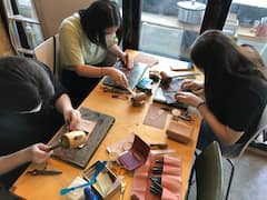Jeju-eiland Milieuvriendelijke leerambacht-ervaringsles