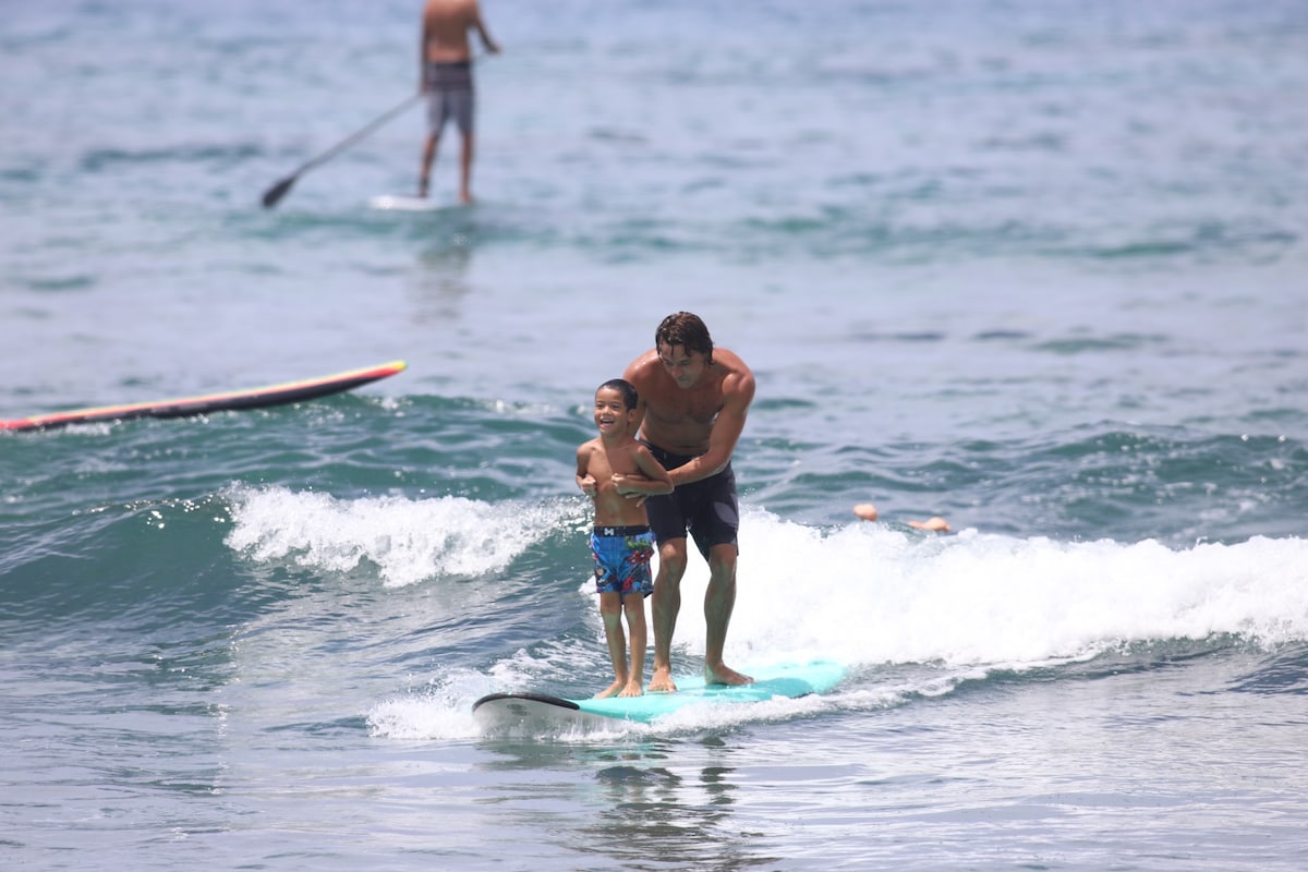 Kona Surf Lesson
