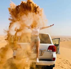הרפתקה מדברית פרטית בדובאי: רכב שטח, רכיבה על גמלים, ארוחת ערב