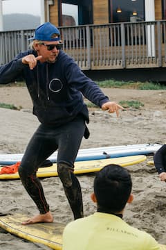 Learn to surf in Pacifica