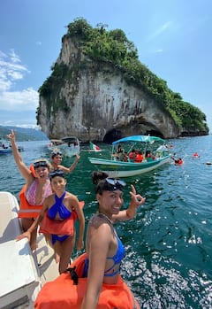 5 Islands of Los Arcos Reserve by Boat & Snorkel