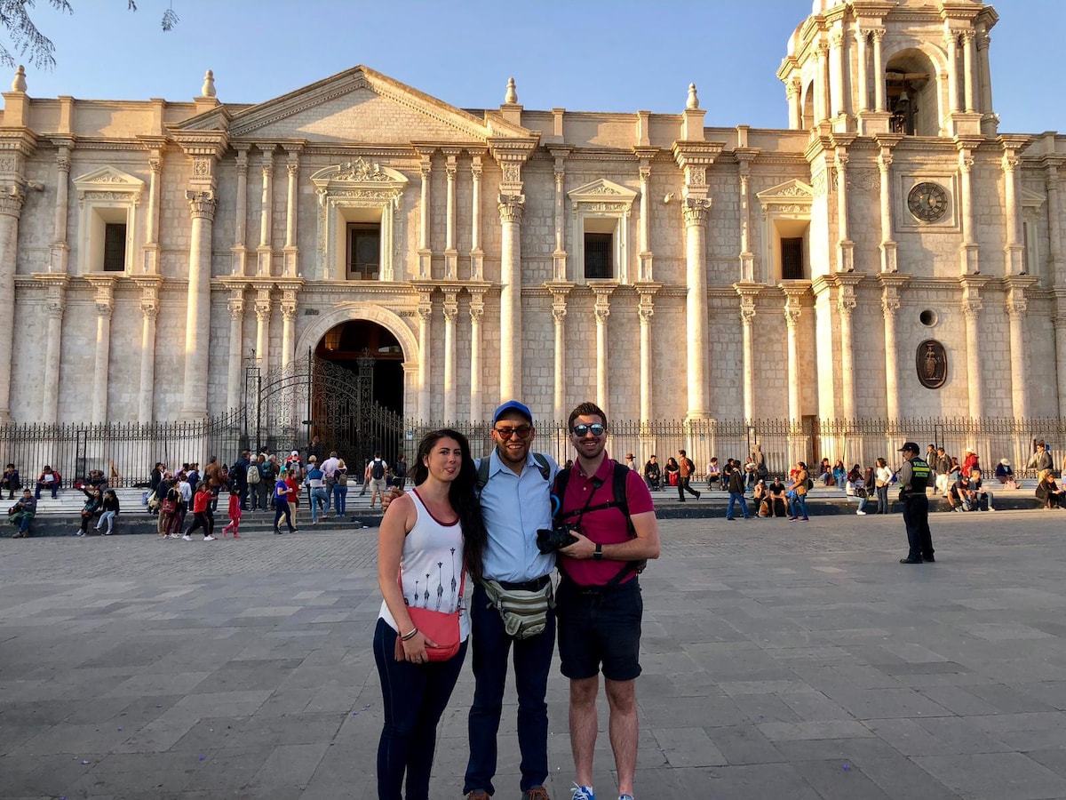 Walk For Tips:
Feel like a local