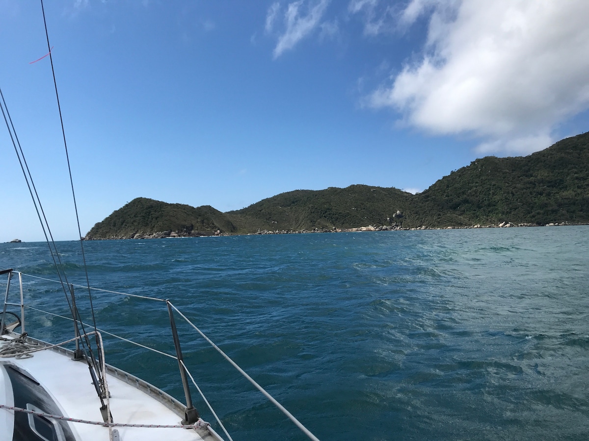 Sailboat Tour in the North Bay of Florianópolis
