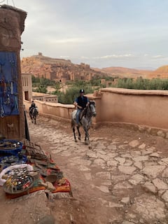 Descubre la qasba de Aït Ben Haddou a caballo