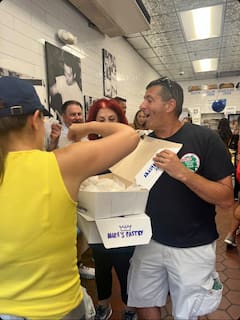 סיור אוכל באיטליה הקטנה בנורת' אנד