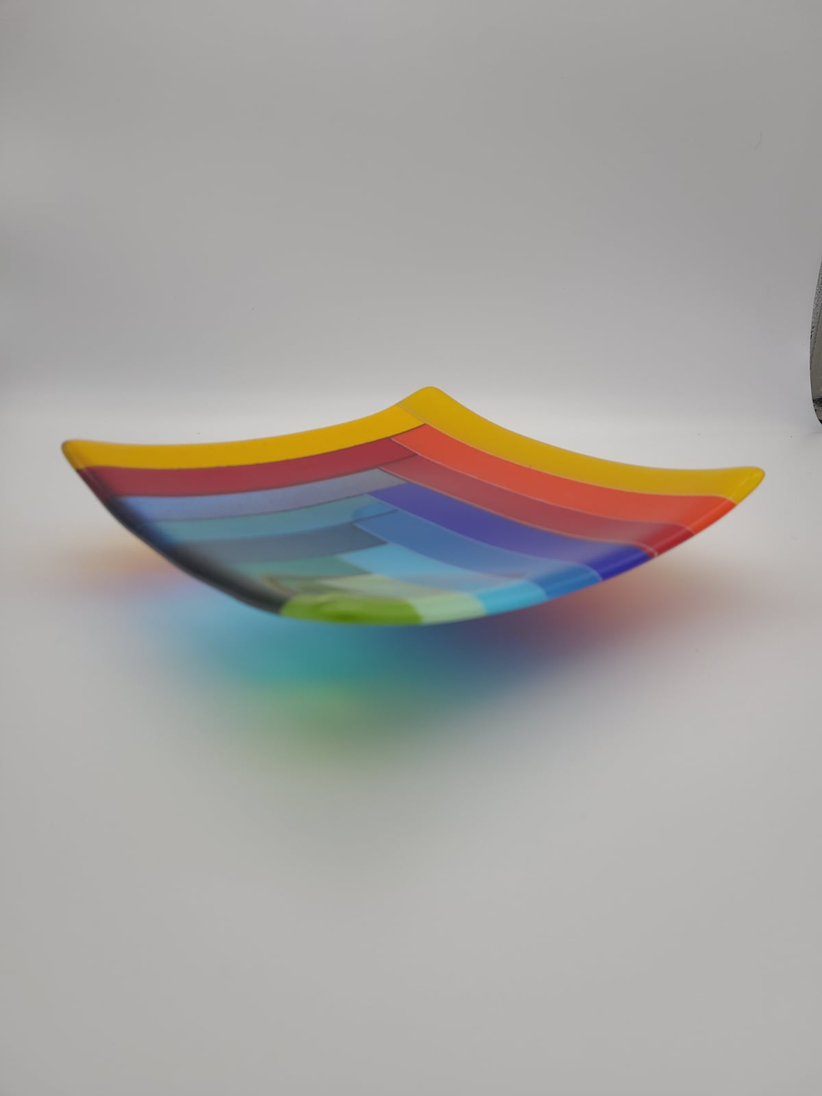 Create a fused-glass dish in stunning colors