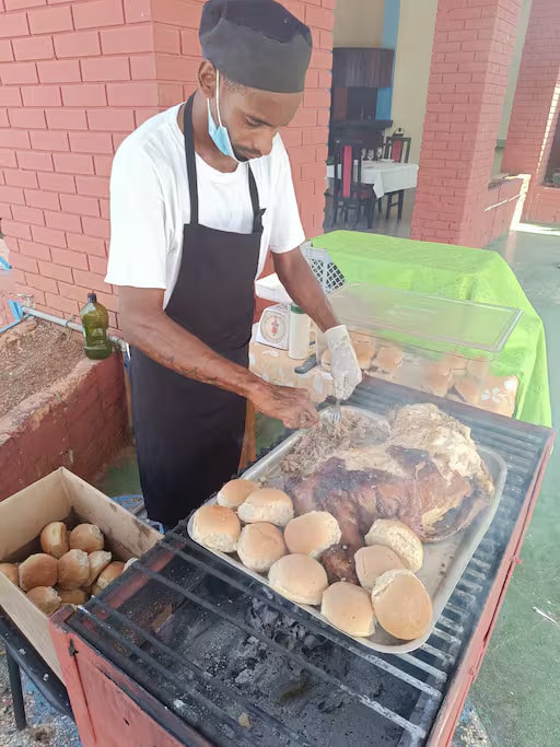 Taste Cuban street food