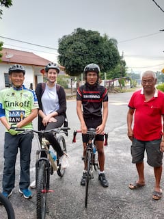 在风中骑行，探索绿色马六甲
