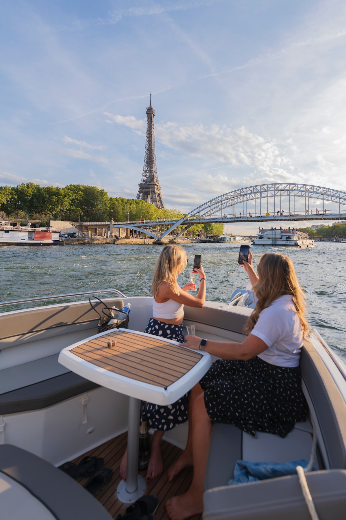 Explorez la Seine en yacht privé