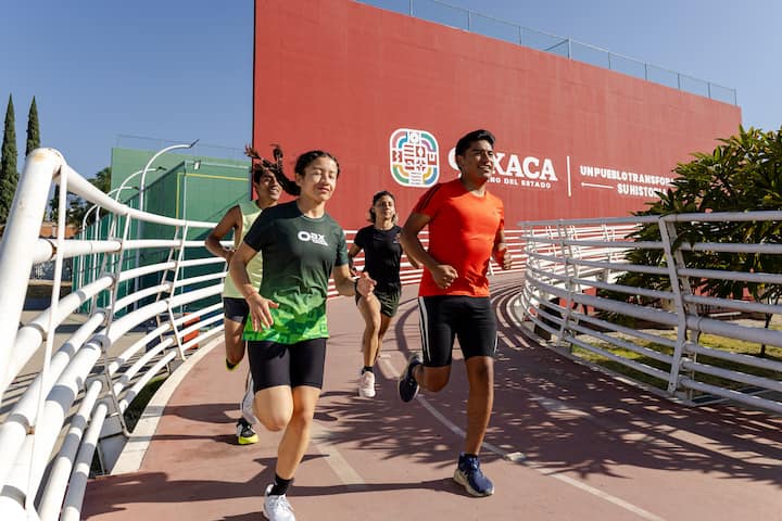 Entrena con corredores oaxaqueños en la pista