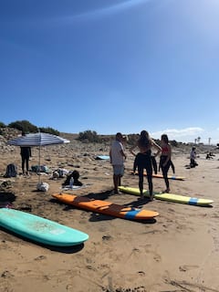 Surf, sol y diversión sin fin