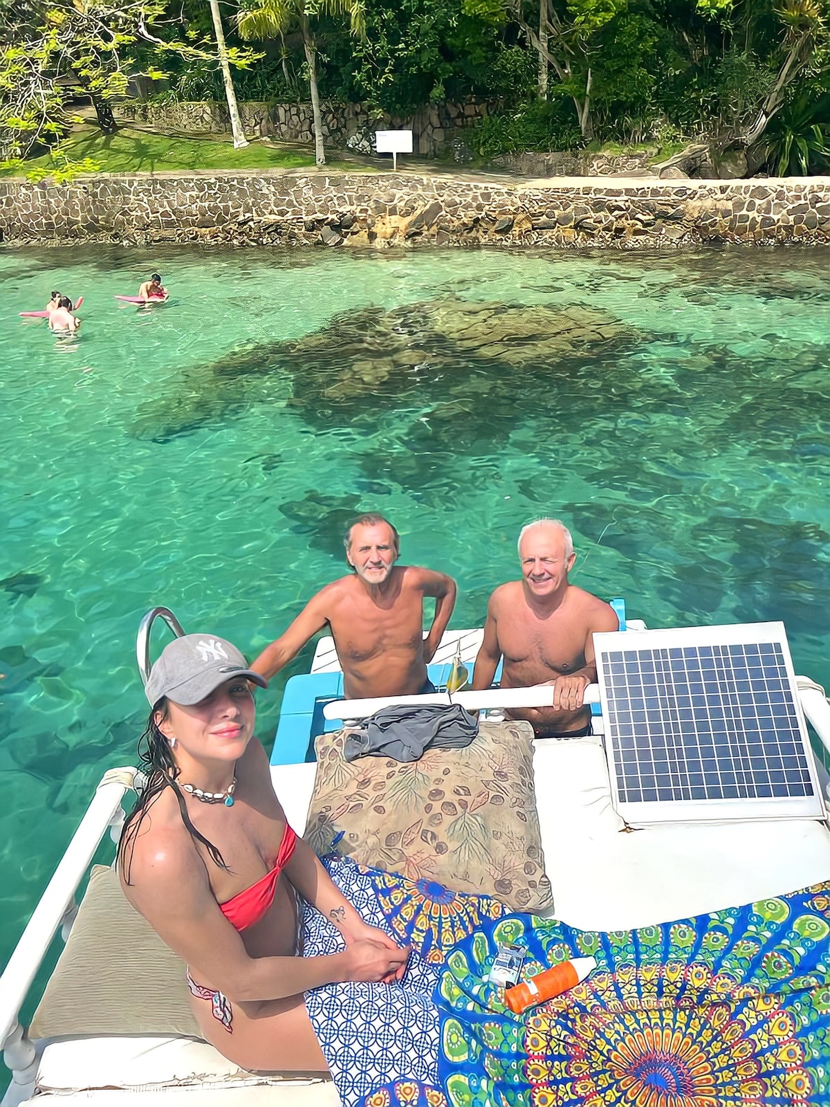 Private boat tour in Paraty