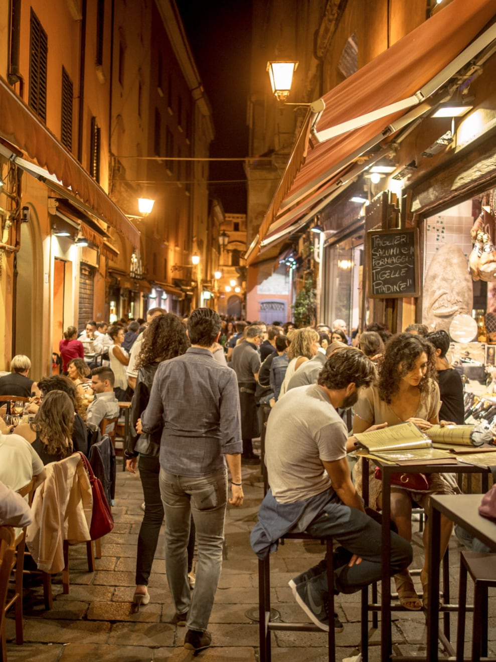 Discover Bologna’s Culinary Secrets with a Foodie