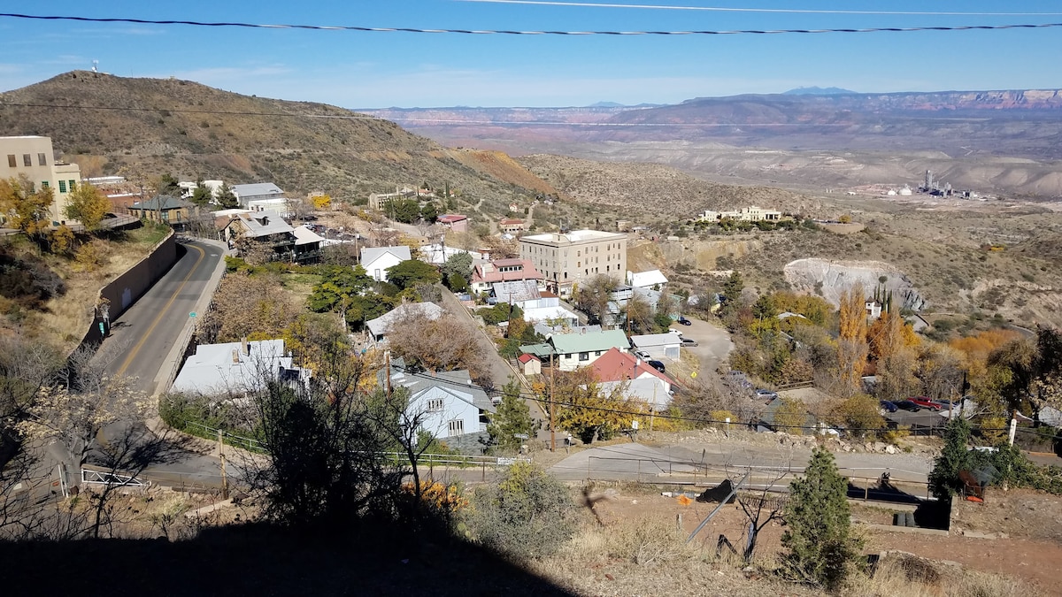 Explore Jerome on a creative scavenger hunt