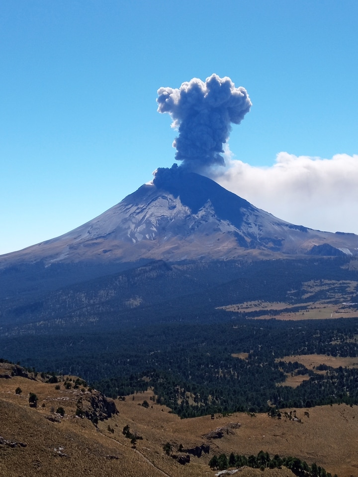 Conquer the Iztaccihuatl Volcano · ☆5.0
