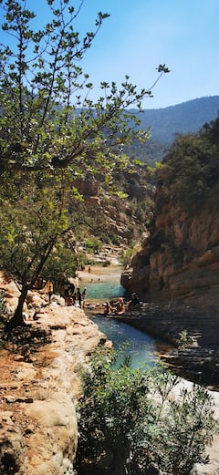 Prejdite sa cez Hidden Paradise Valley