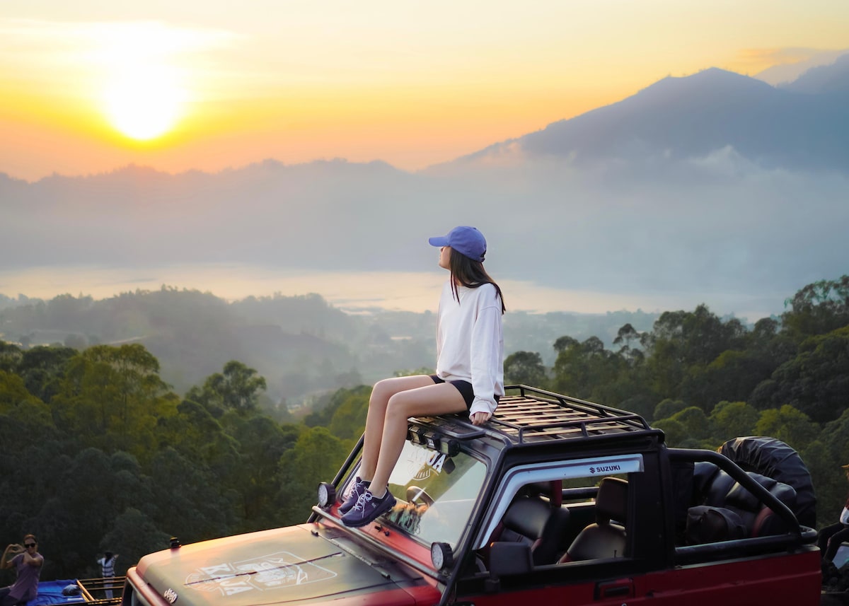 Mount Batur Sunrise Jeep Tour & Hot Spring