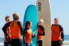 Oporto: Clase de surf con una escuela de surf con experiencia