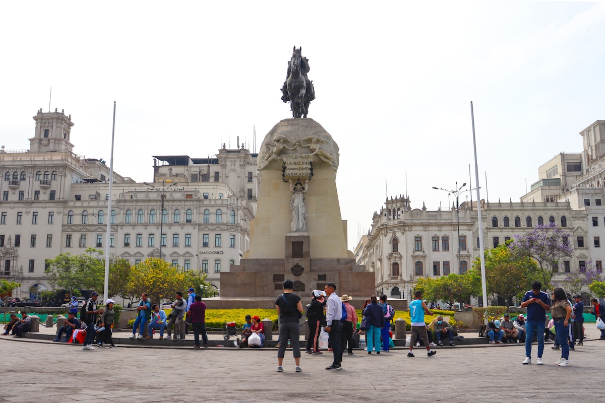 Learn & explore Limas Historic Center