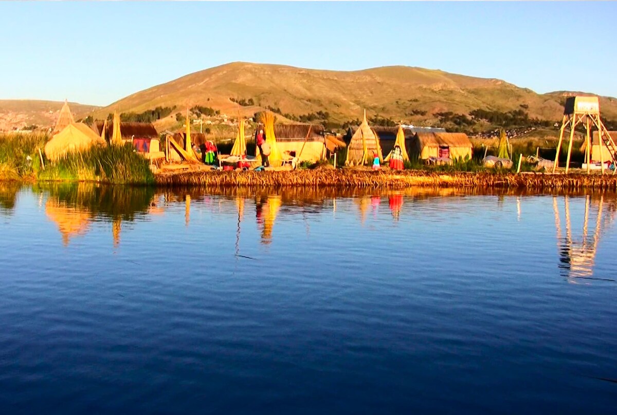Visit the islands of Uros and Taquile