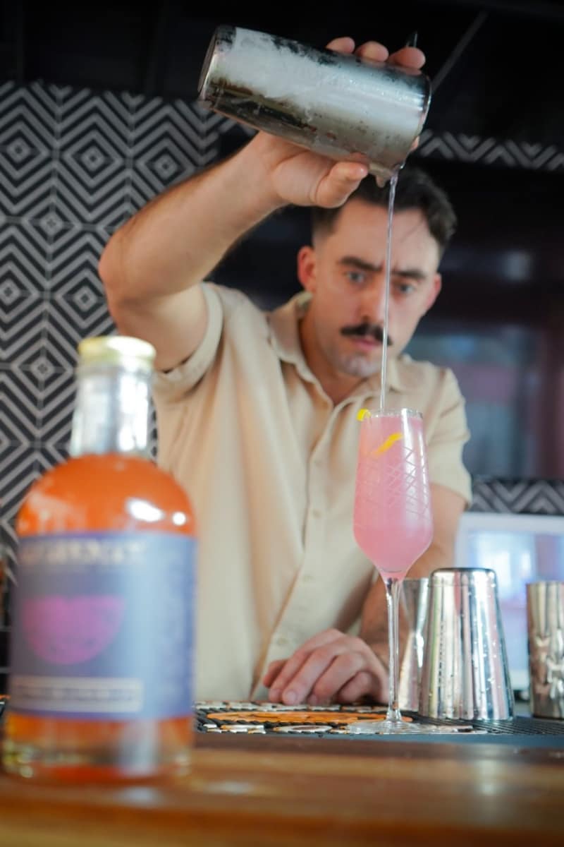 Histoire et dégustation au soleil : atelier cocktails