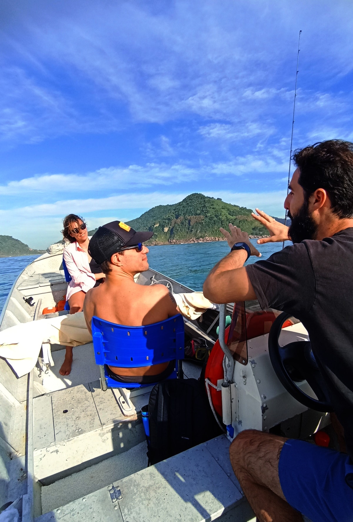 Découvrez les plus belles plages de Guarujá en bateau
