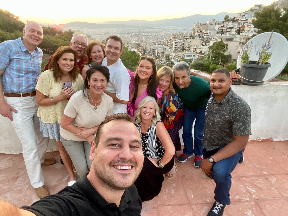 Eat, dance, meet, live, drink, all Greek!