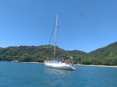 在河上航行