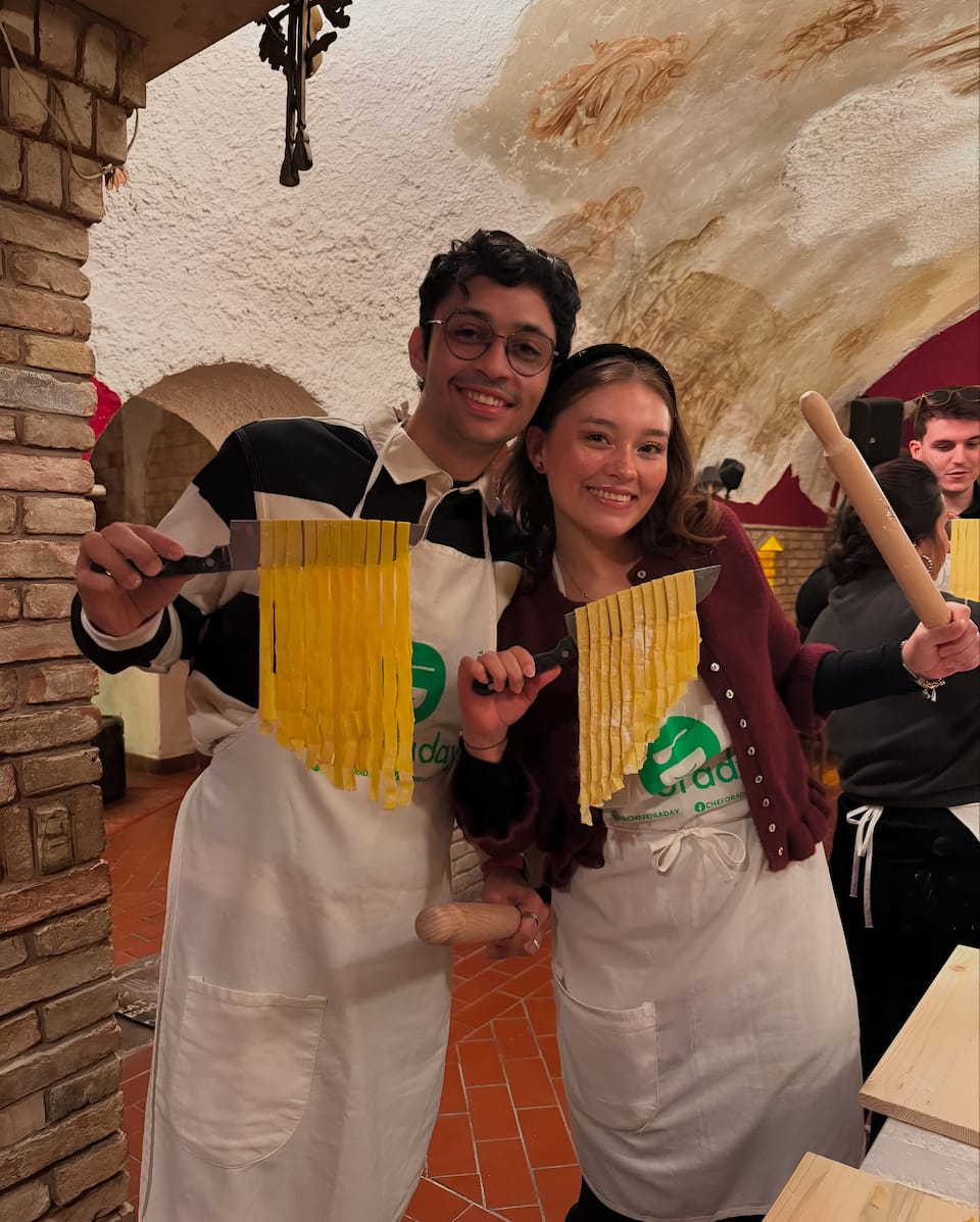 Cours de cuisine: fettuccine et tiramisu à Rome