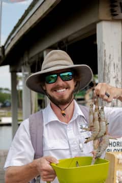 Découvrez l'histoire de la pêche à la crevette à Shem Creek