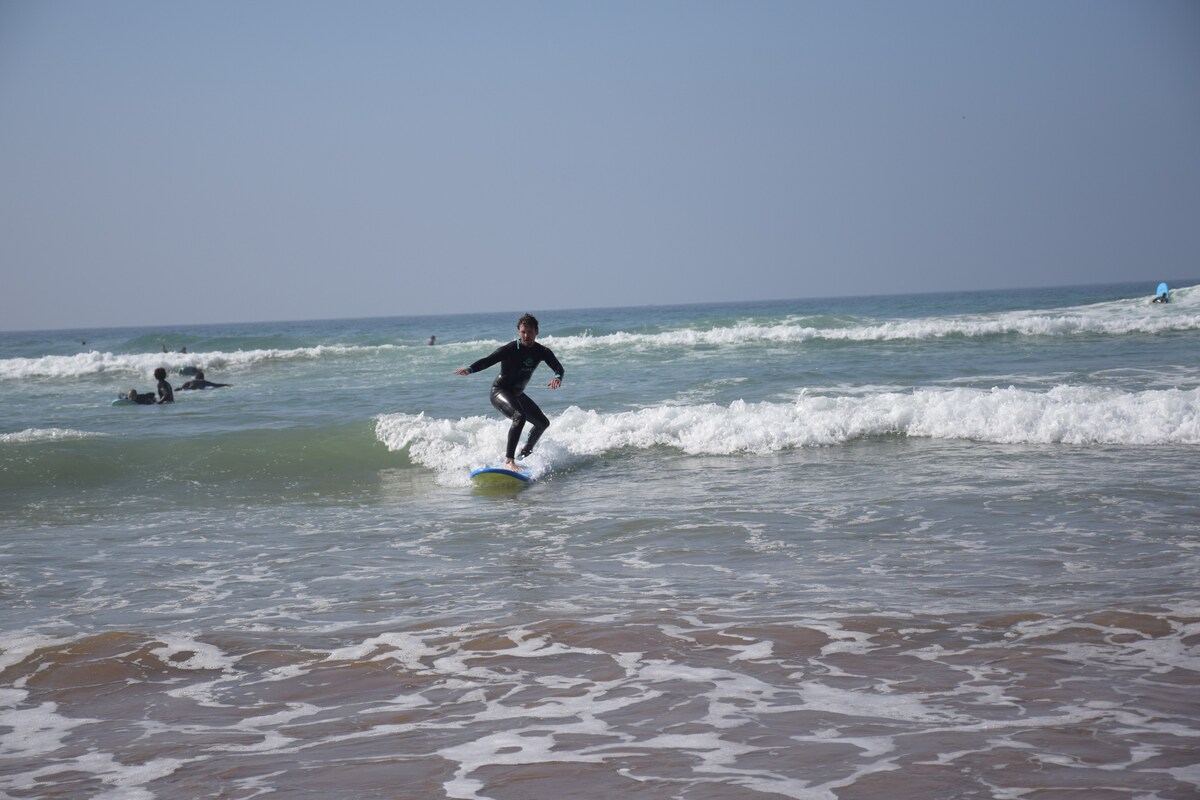 Learn to surf with a local