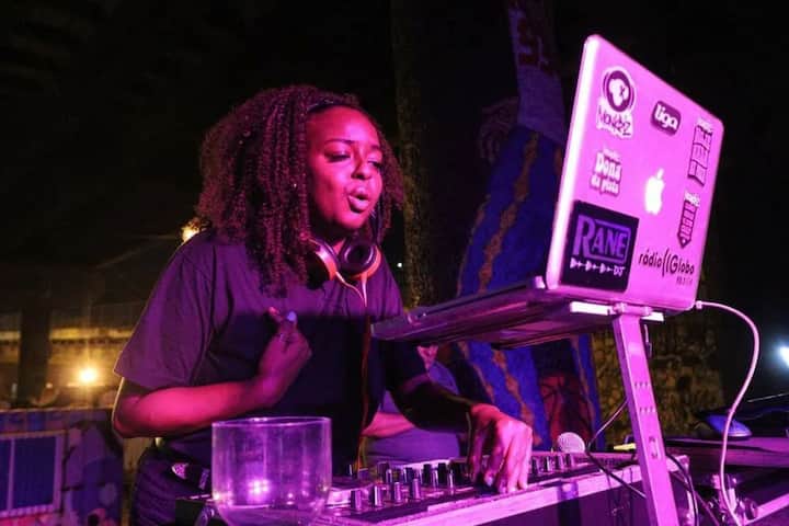 Baila funk brasileño y hip hop en Madureira