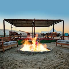 Desert safari & sunset by the inland sea in Qatar