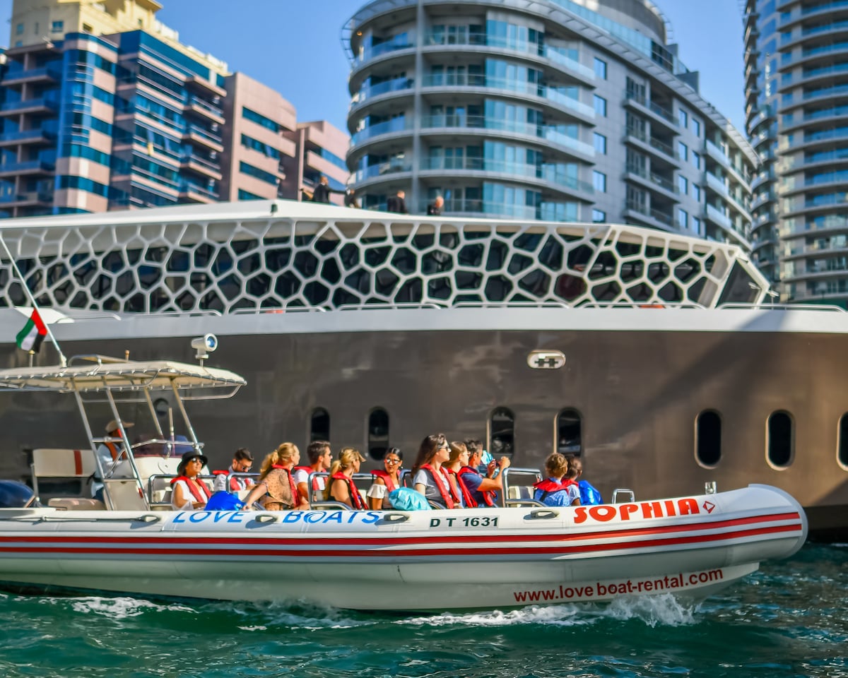 Cruise to Burj Al Arab and Palm Atlantis