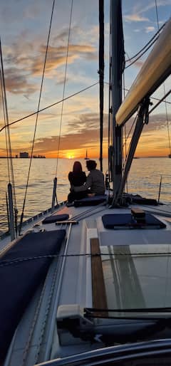 Excursion en bateau au coucher du soleil avec du vinho verde