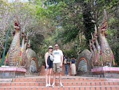 เดินป่าไปวัดพระธาตุดอยสุเทพและวัดพระลาด