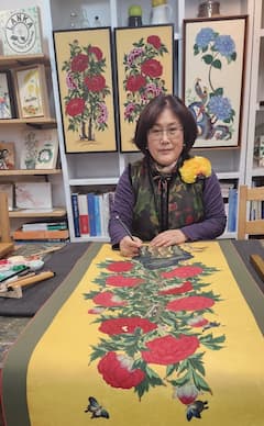 Crea arte popular coreano en una clase de pintura Minhwa