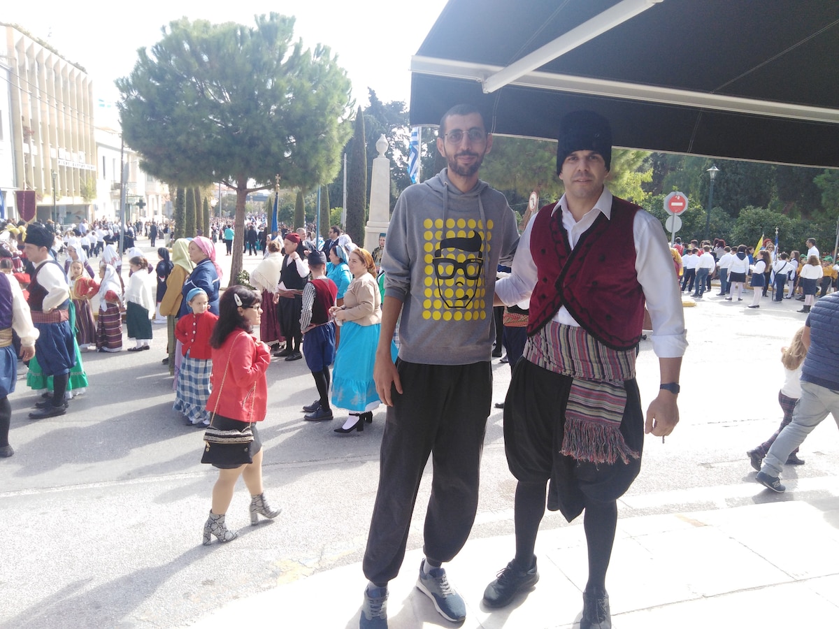 Discover the islands near Athens