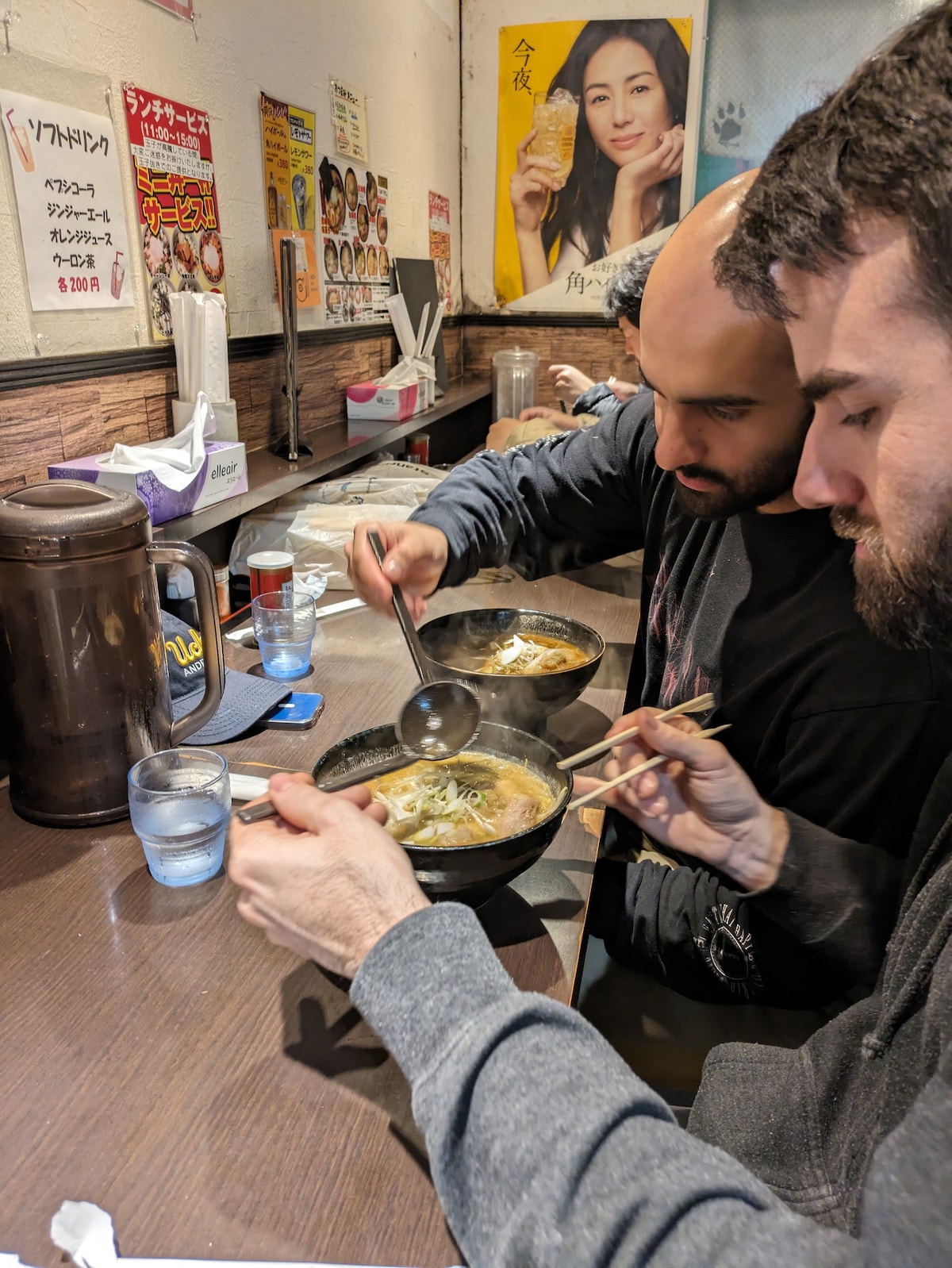 Sapporo Izakaya Hopping / including meals & drinks