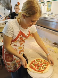 与当地人一起制作那不勒斯披萨（小团）