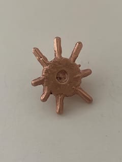用古老的技术制作小珠宝