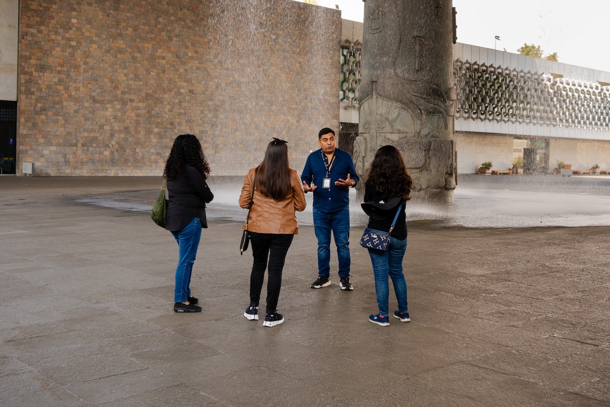 National Museum of Anthropology - Small Groups