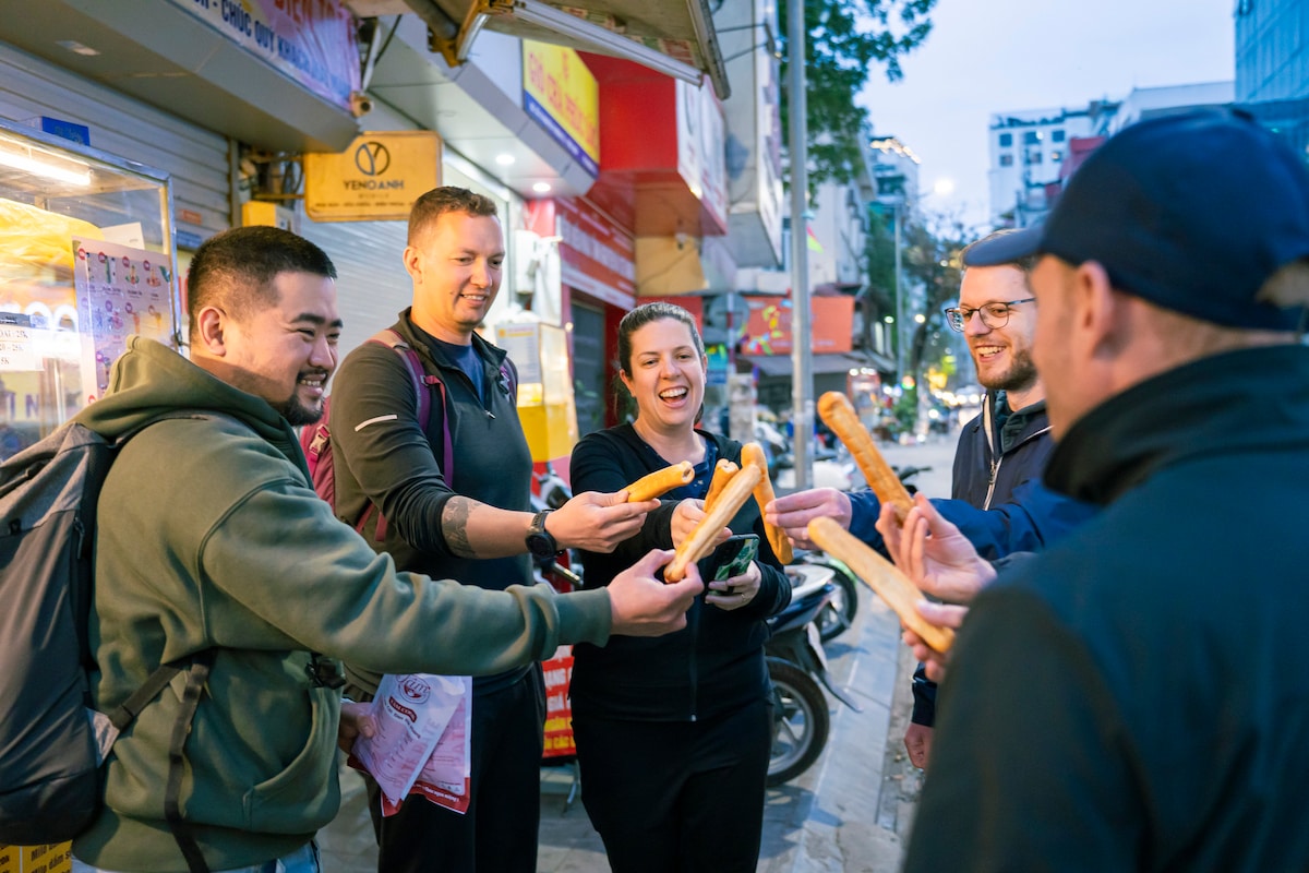 Bánh Mì Adventure - A Hanoi Sandwich Tour