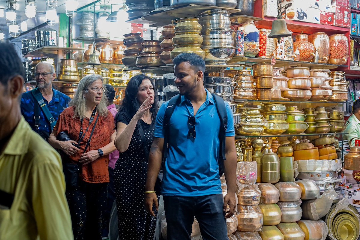 Mumbai Street Food and Local Market Tour