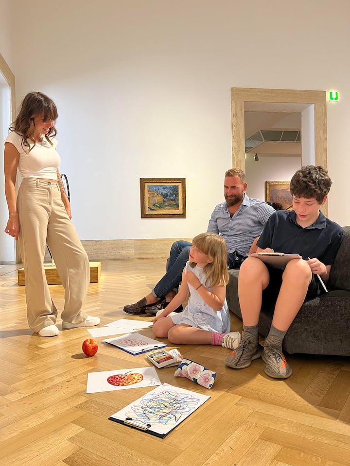 Private Guided Family Tour & Art Workshop – Rome