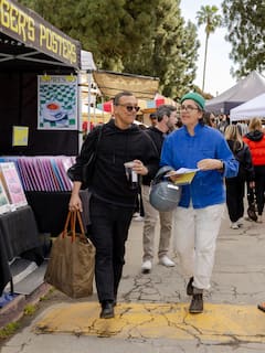 חיפוש אוצרות ב-Melrose Trading Post