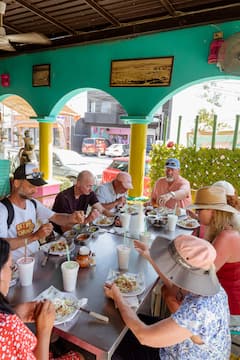 Explora las joyas gastronómicas locales de Cabo San Lucas